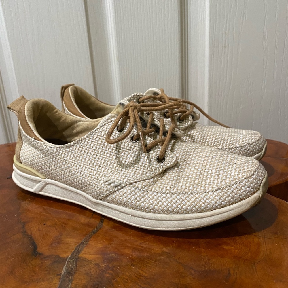Reef shoes size 7